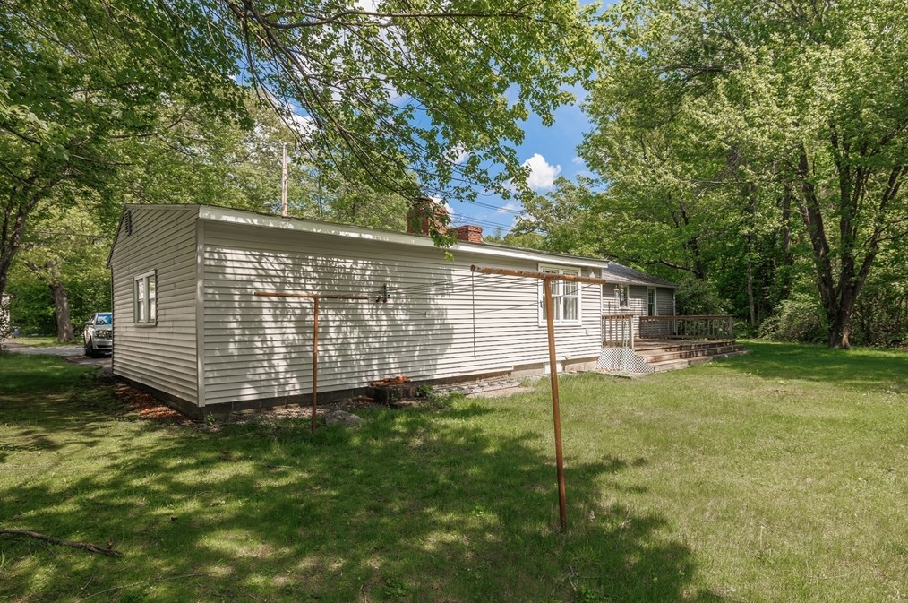 191 Bullard St, Holden MA 01520-2104 exterior