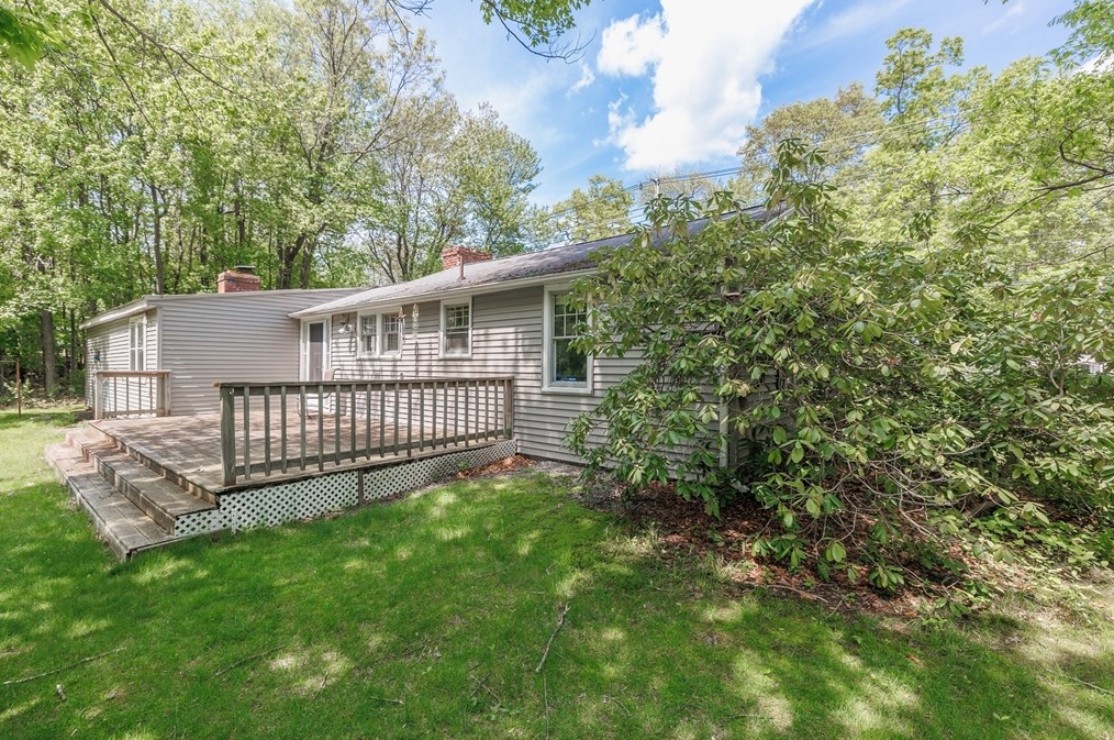 191 Bullard St, Holden MA 01520-2104 exterior