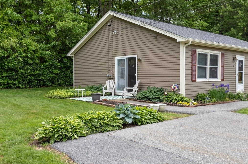 40 Old Forge Rd #40, East Bridgewater, MA 02324