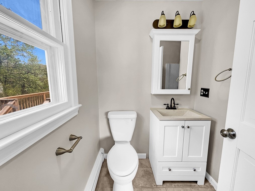 219 Congress St, Milford MA  01757-1403 exterior