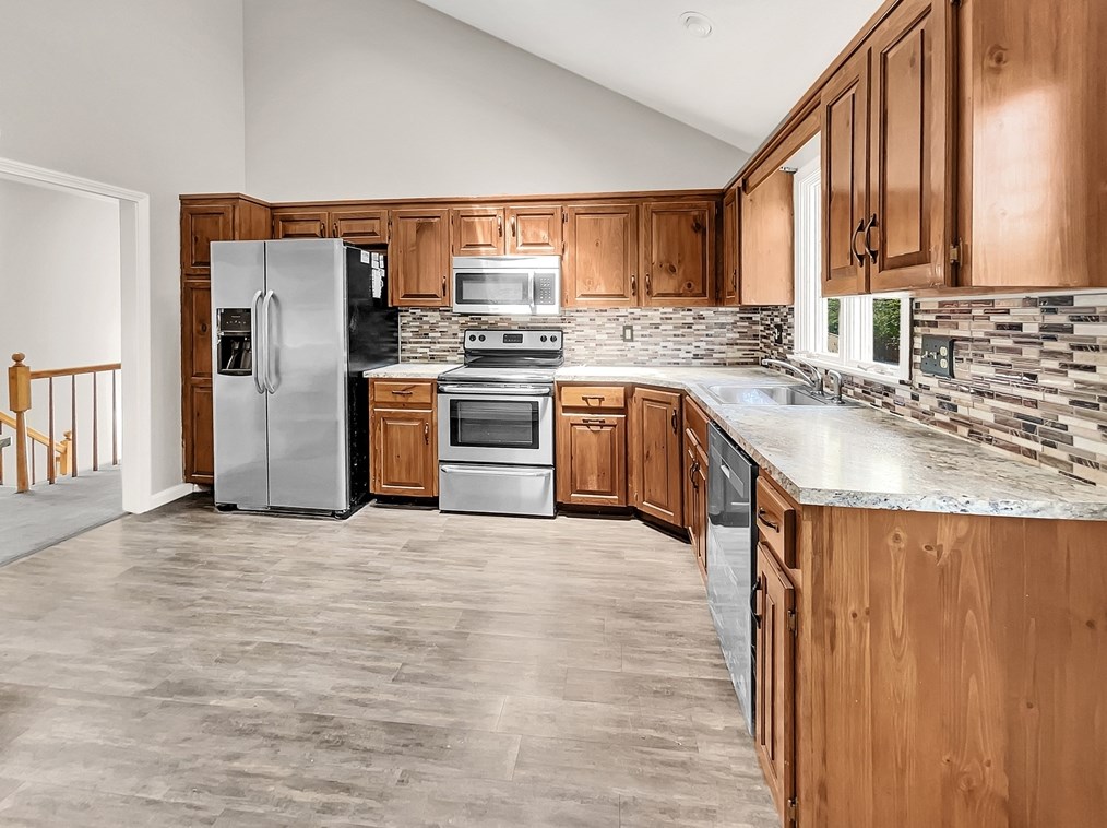 219 Congress St, Milford MA  01757-1403 exterior