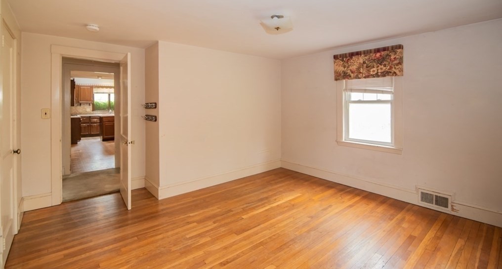 333 Elliott St, Beverly MA 01915-2443 exterior