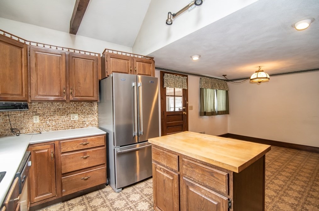 333 Elliott St, Beverly MA 01915-2443 exterior