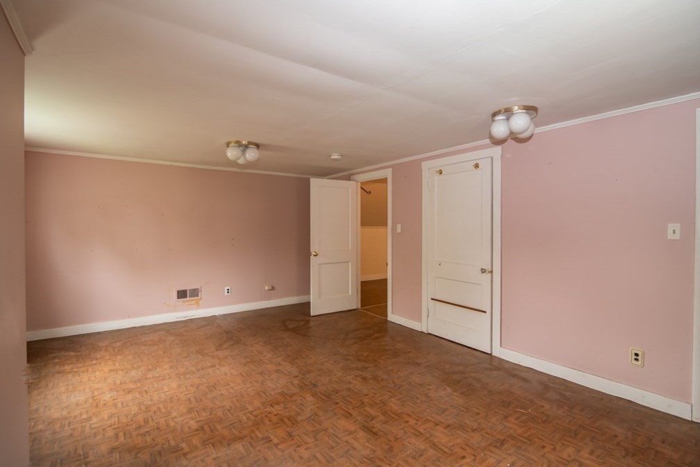 333 Elliott St, Beverly MA 01915-2443 exterior