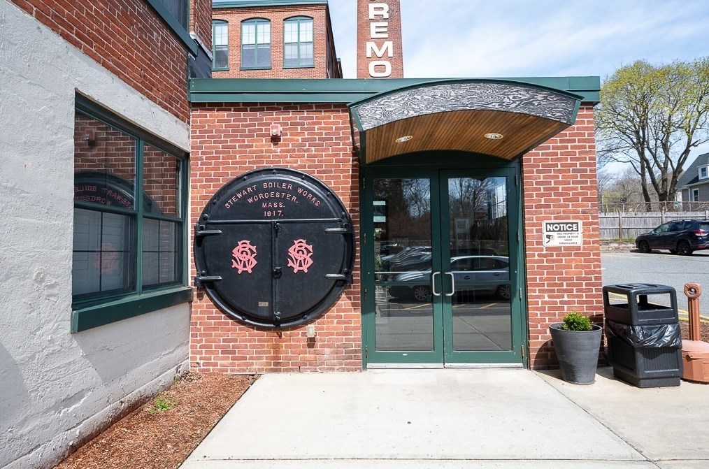 160 Fremont St #307, Worcester, MA 01603