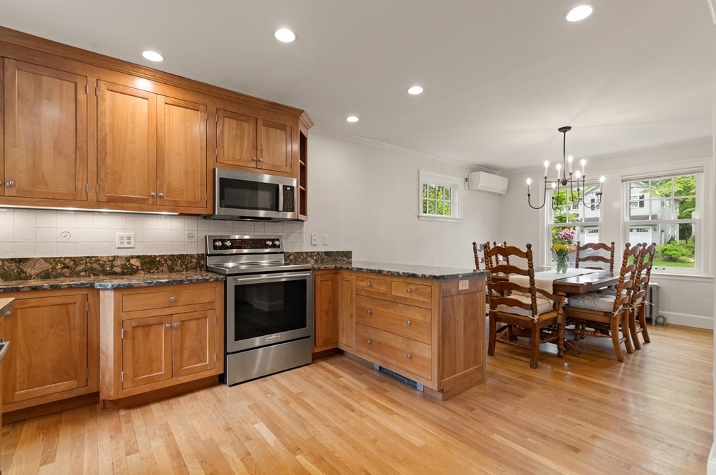 20 Bertwell Rd, Lexington MA 02420-3302 exterior