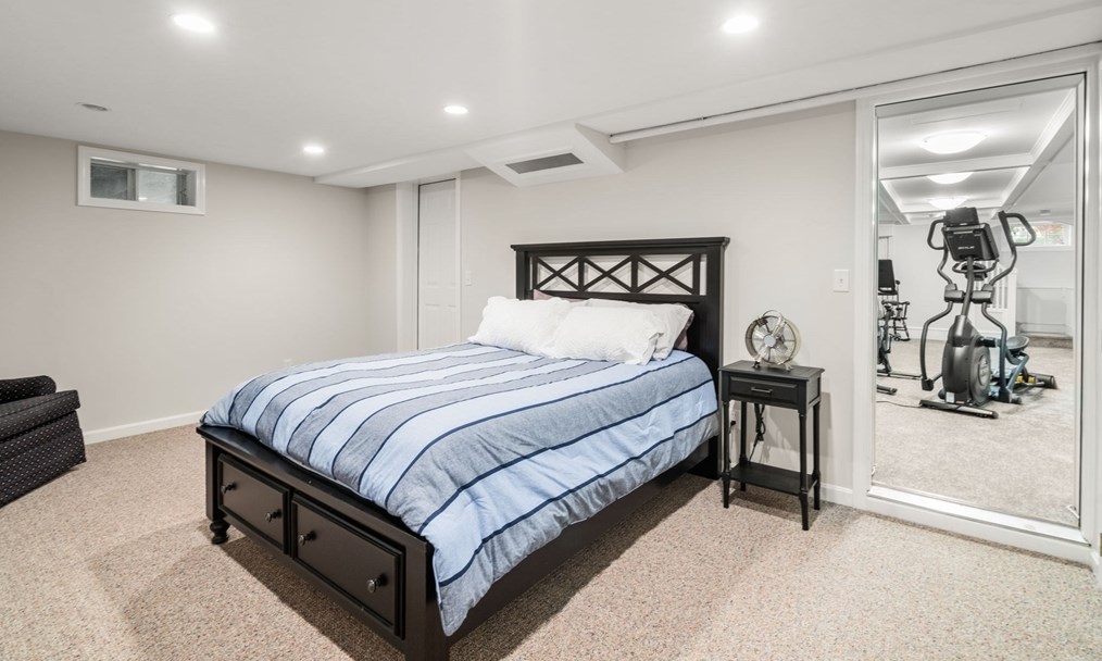 39 Prince St, Needham MA  02492-3718 exterior