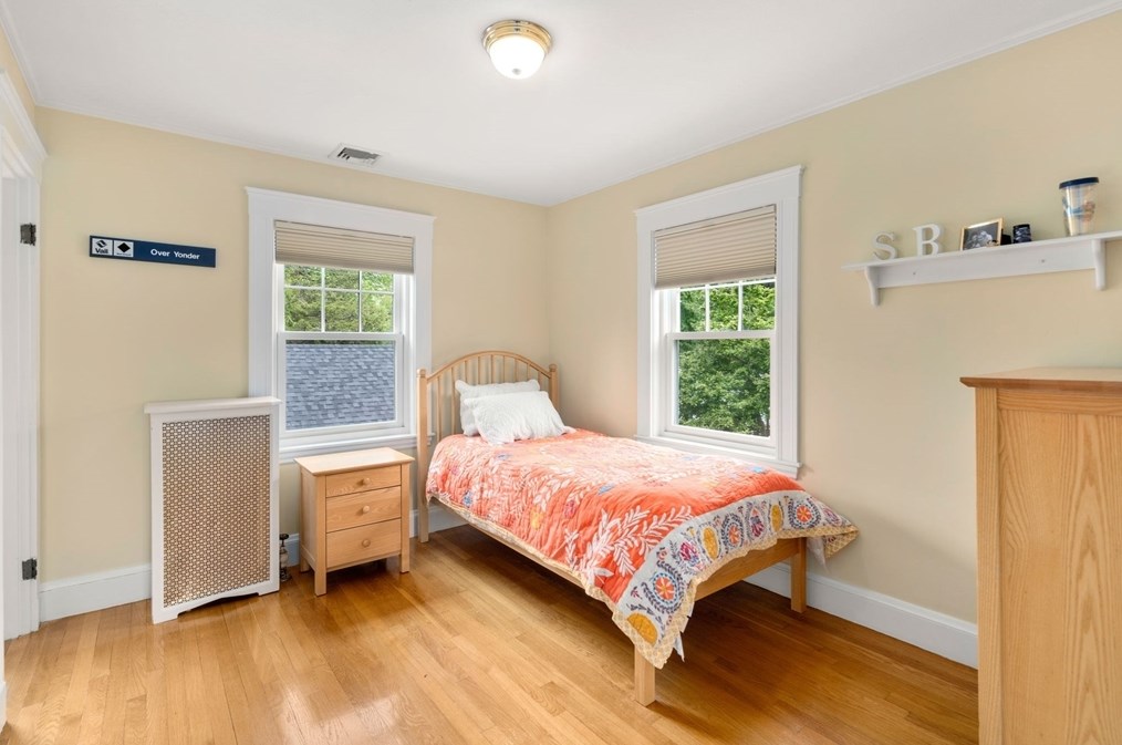 39 Prince St, Needham MA  02492-3718 exterior