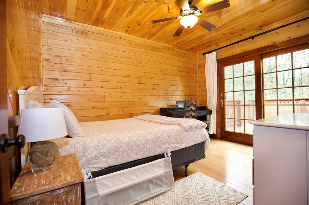 4 Timothy Ln, Plymouth MA 02360-2052 exterior