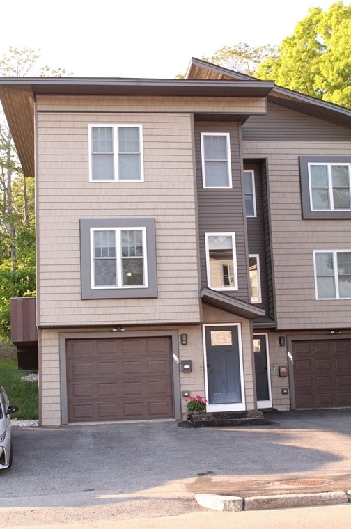 443 Cambridge St, Worcester, MA 01610 exterior