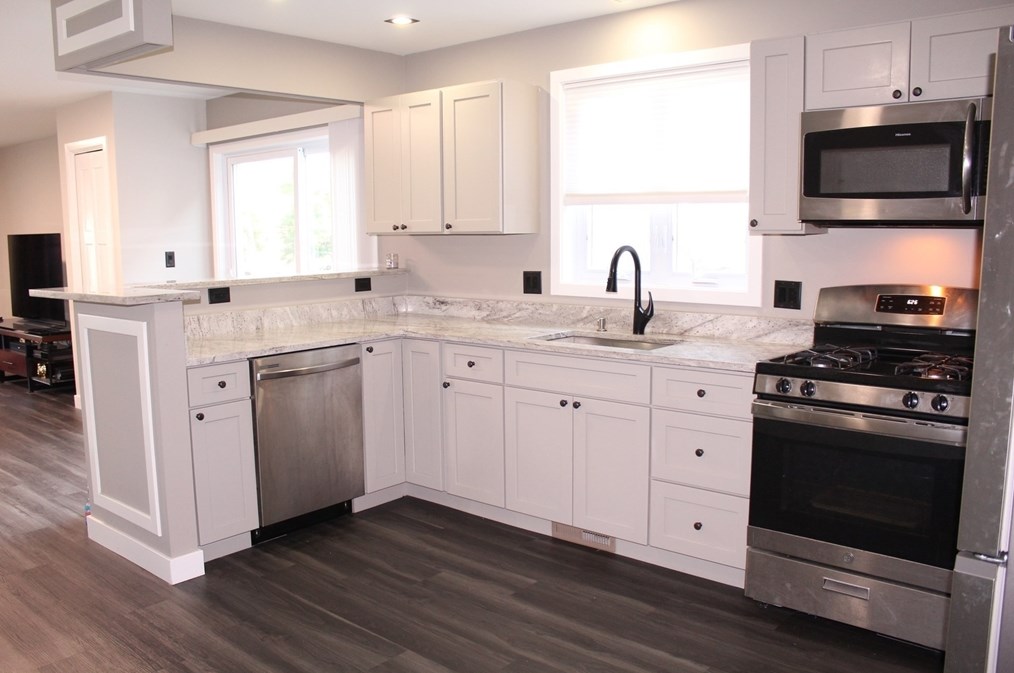 443 Cambridge St, Worcester MA 01603-2325 exterior