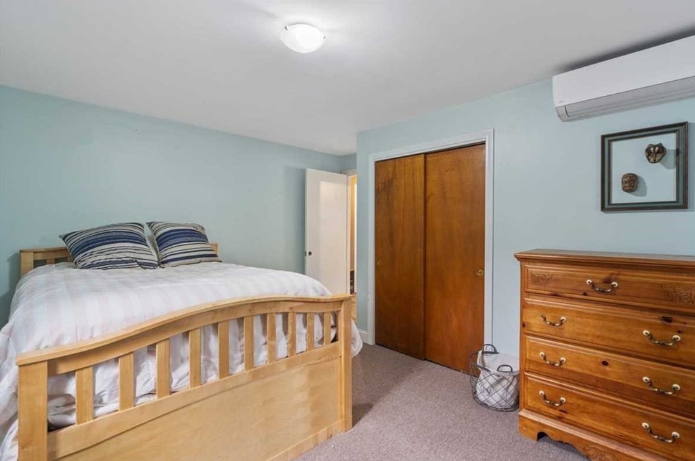 484 Brown St, Winchendon MA 01475-1024 exterior