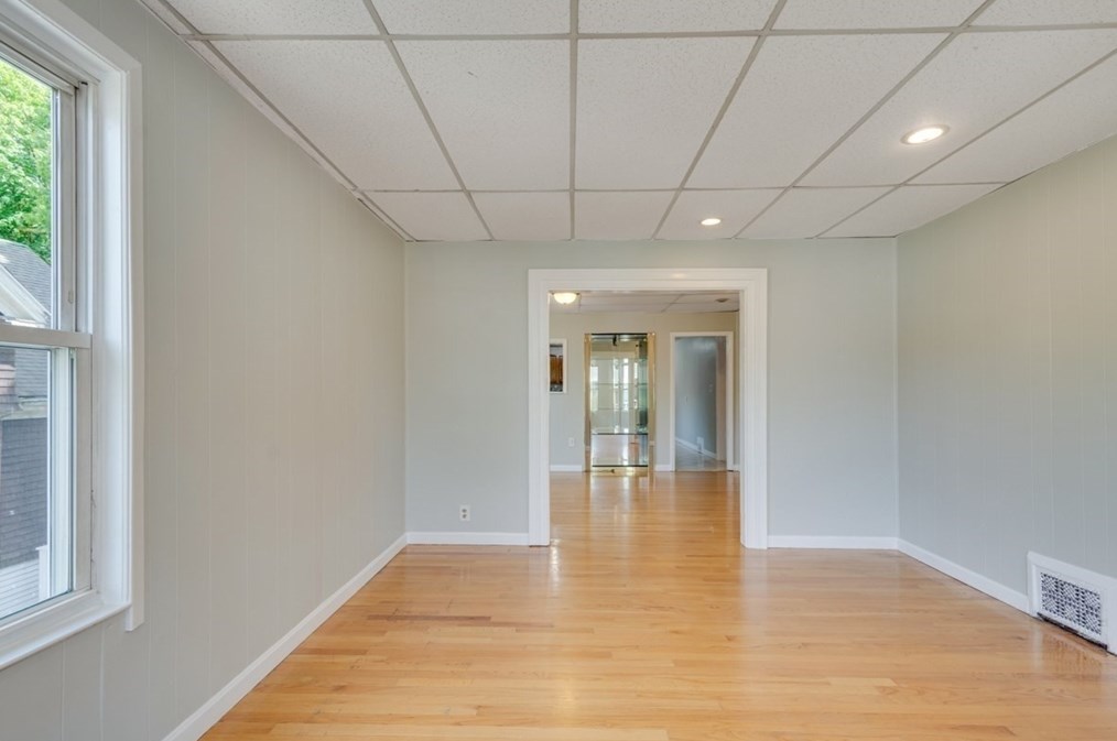 60 Pine St, Malden MA 02148-2340 exterior