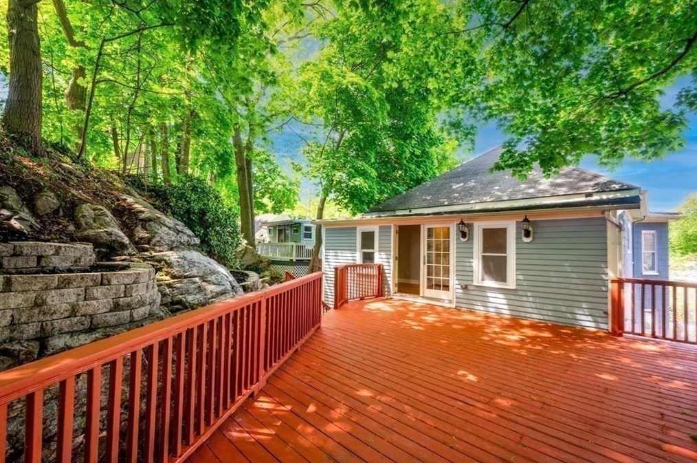 60 Pine St, Malden MA 02148-2340 exterior