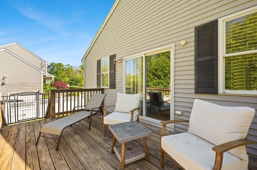 457 St, West Bridgewater MA 02379-1809 exterior