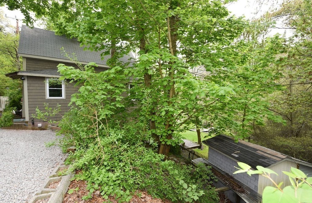 63 Newfield St, Plymouth MA 02360-3402 exterior