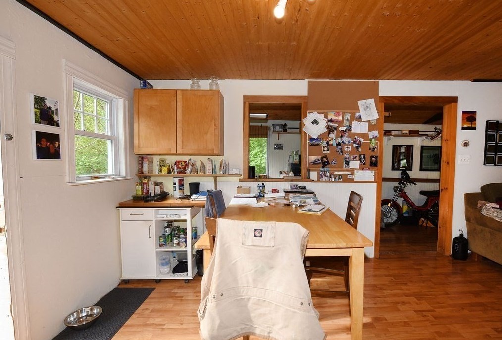 63 Newfield St, Plymouth MA 02360-3402 exterior