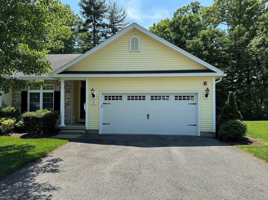 65 Beech Hill Rd, West-Springfield, MA 01089 exterior