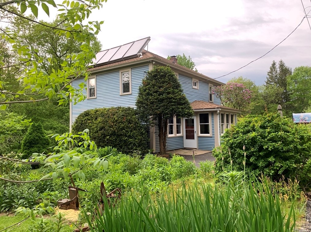 43 Pommogussett Rd, Rutland, MA 01543-1411