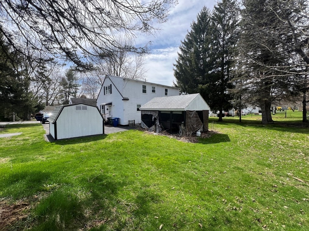 110 Burrage Ave, Leominster, MA 01453