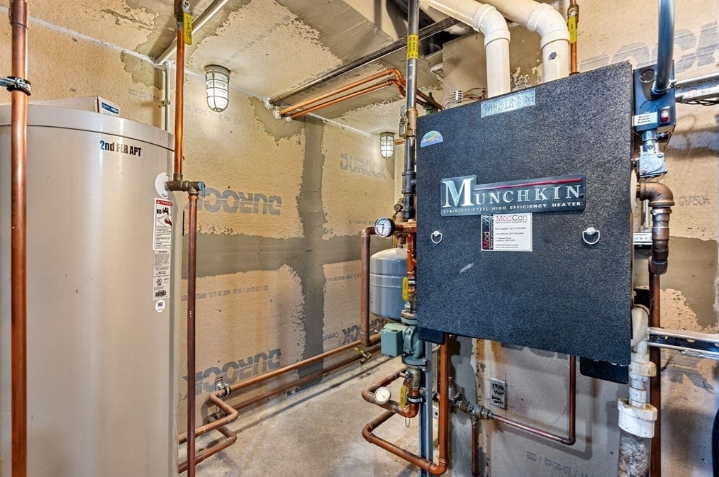 47 Vernon St, Malden MA 02148-2615 exterior