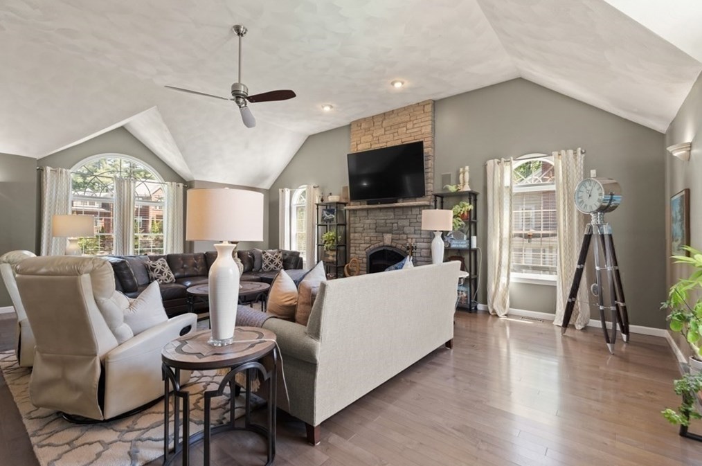 108 Franklin St, Reading MA 01867-1027 exterior