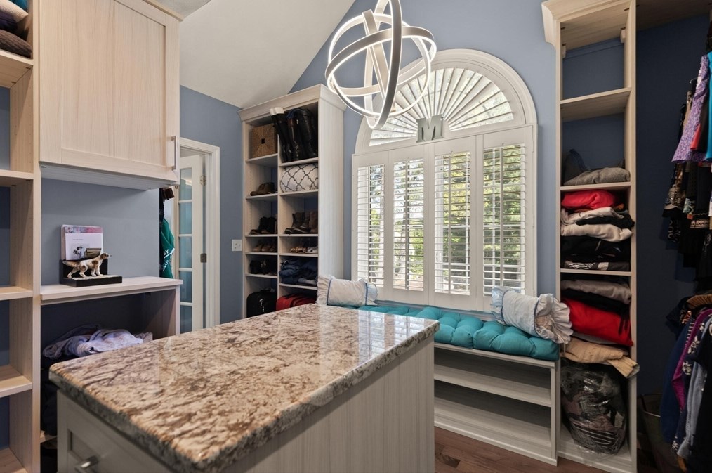 108 Franklin St, Reading MA 01867-1027 exterior