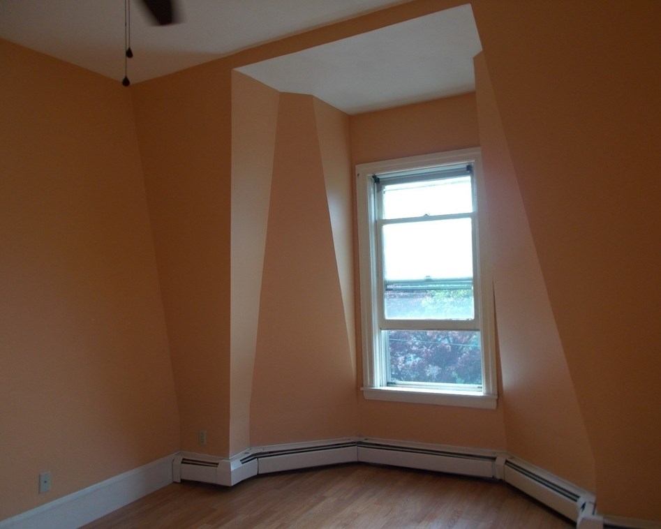 104 Webster St, Haverhill MA 01830-5920 exterior