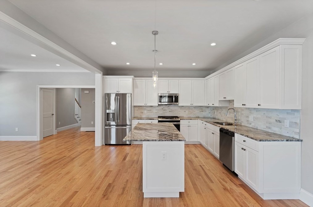 17 Monroe St #17, Norwood, MA 02062