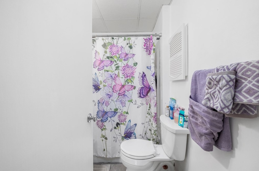 31 Tyson Rd, Worcester MA  01606-1124 exterior