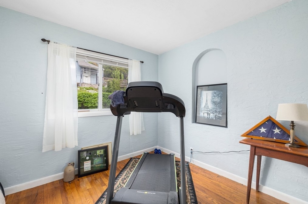 31 Tyson Rd, Worcester MA  01606-1124 exterior