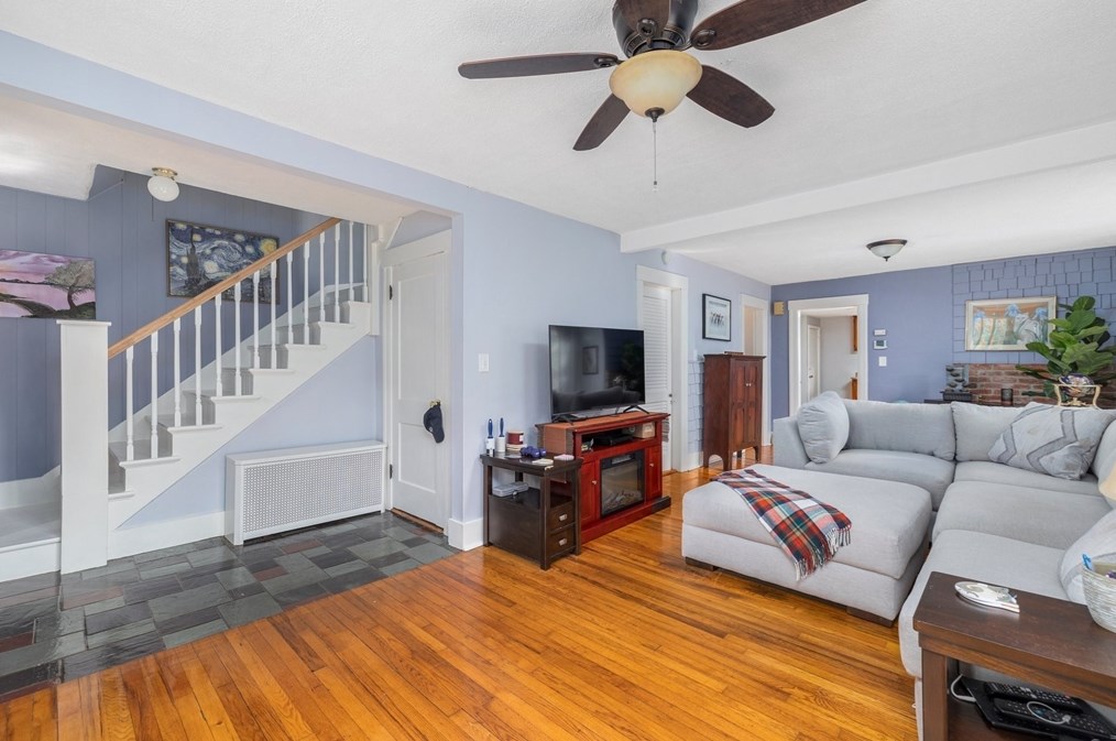 31 Tyson Rd, Worcester MA  01606-1124 exterior