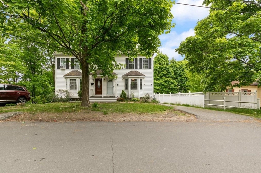 26 Ashworth Ter, Haverhill, MA 01832-4620