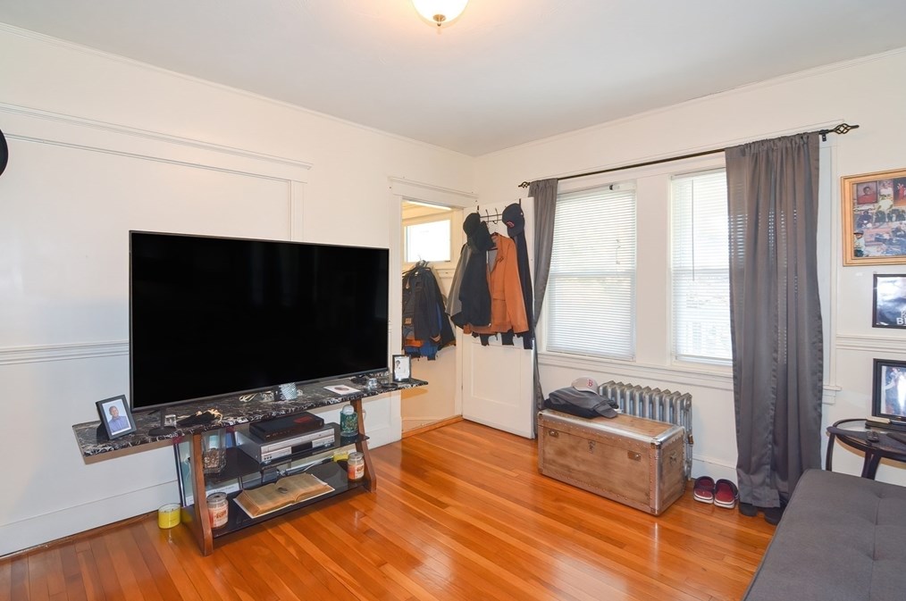 8 Mound St, Quincy MA 02169-5819 exterior