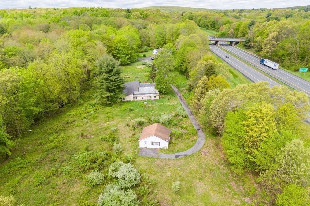 810 Birnie Ave, West Springfield MA  01089-4404 exterior