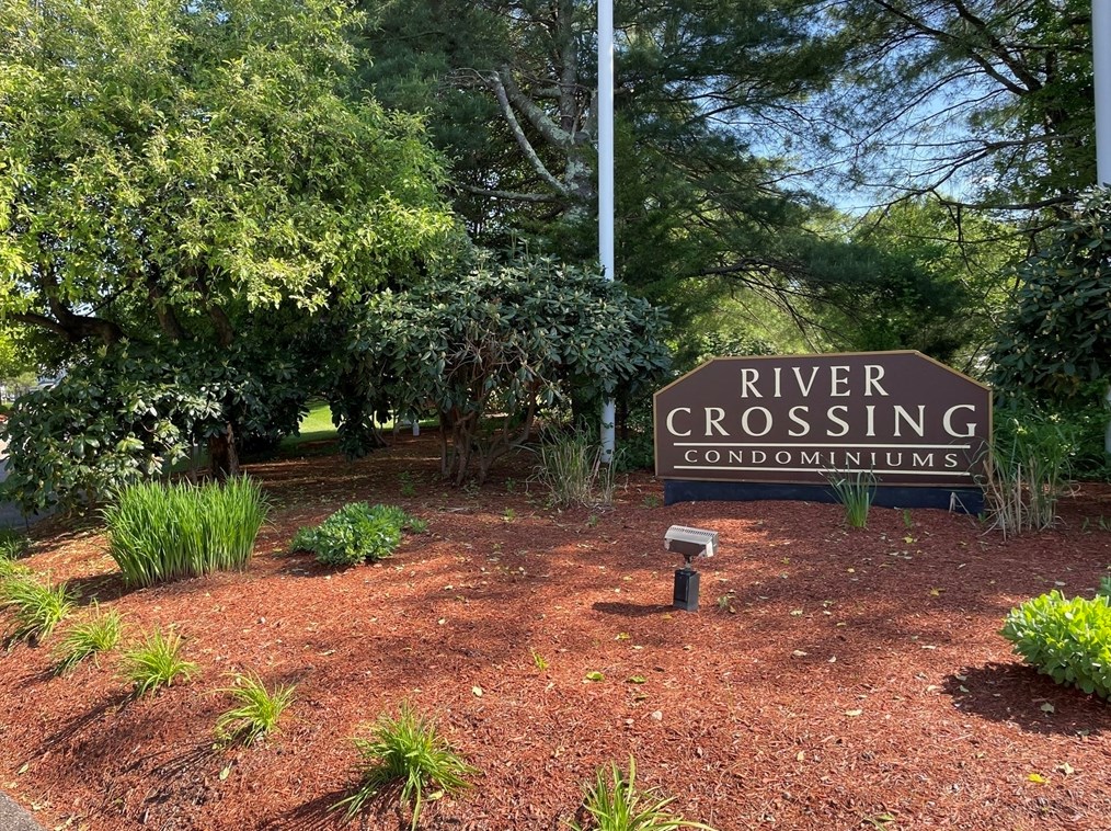 15 Spring Ln, Norton MA  02766-2116 exterior