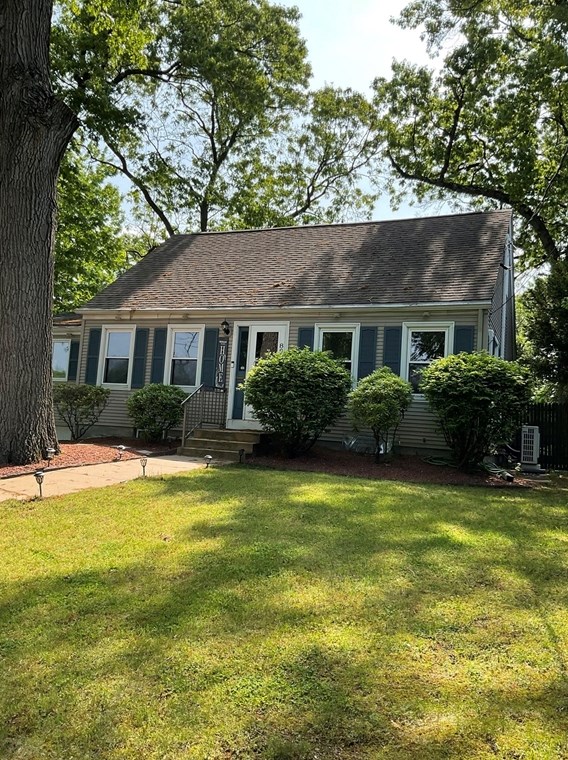 89 Rochester St, Chicopee, MA 01020 exterior