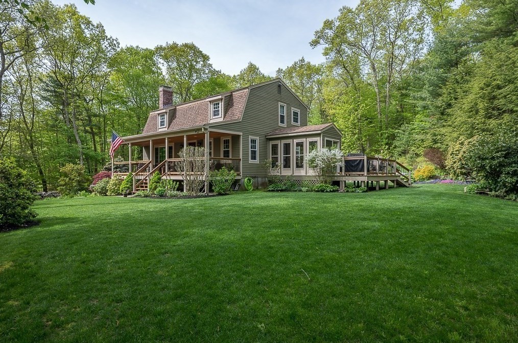 336 Putnam Hill Rd, Sutton, MA 01590