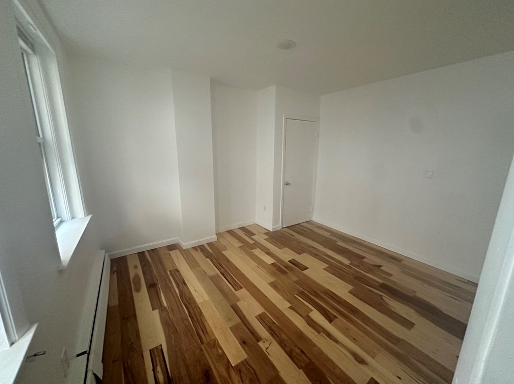 5 Cleveland Pl, Boston MA exterior