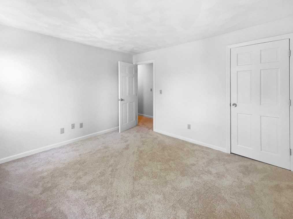 7 Windemere Dr, Acton MA 01720-2024 exterior