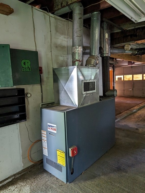 97 Hebron Ave, Seekonk MA 02771-2101 exterior