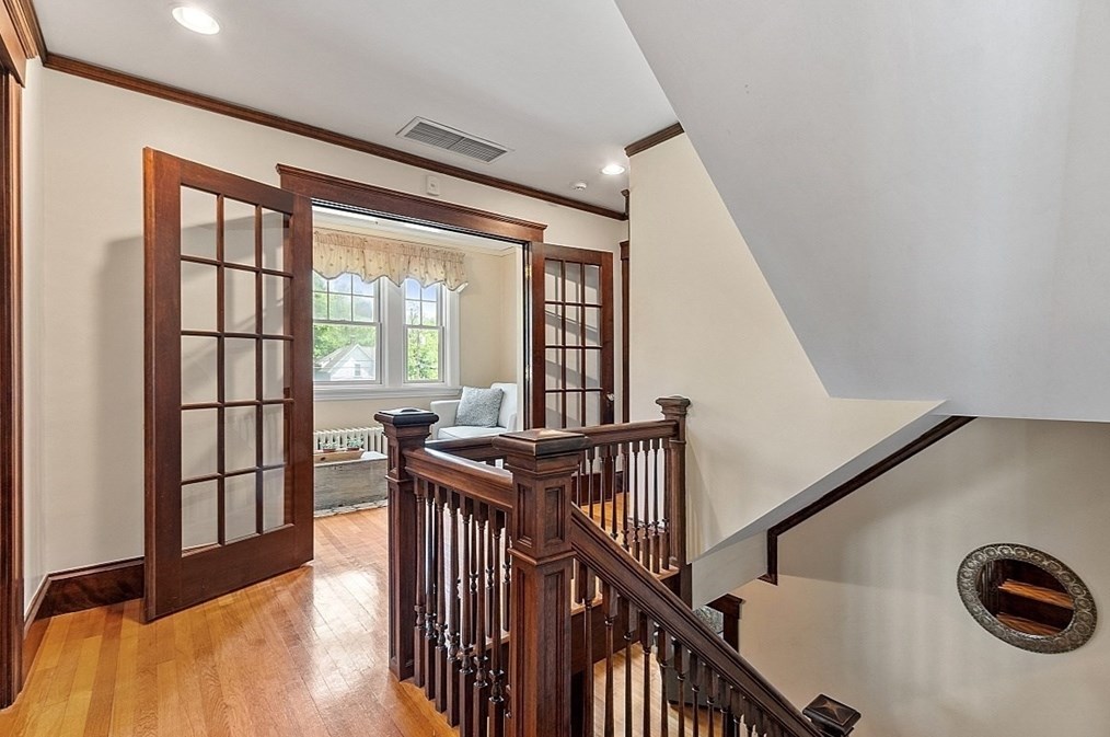 661 Grove St, Worcester MA 01605-2600 exterior