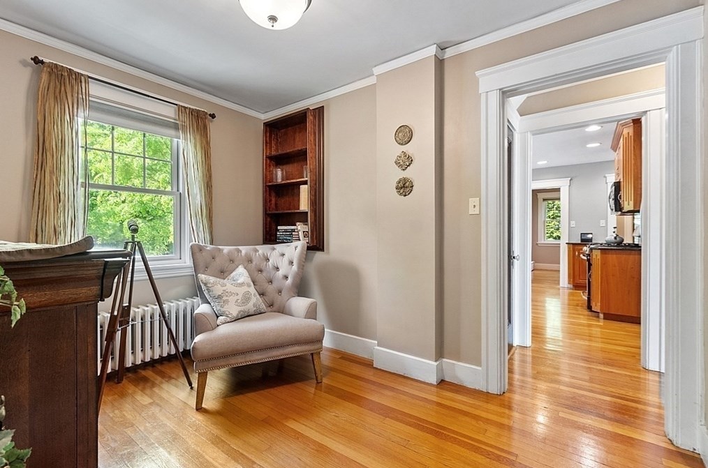 661 Grove St, Worcester MA 01605-2600 exterior