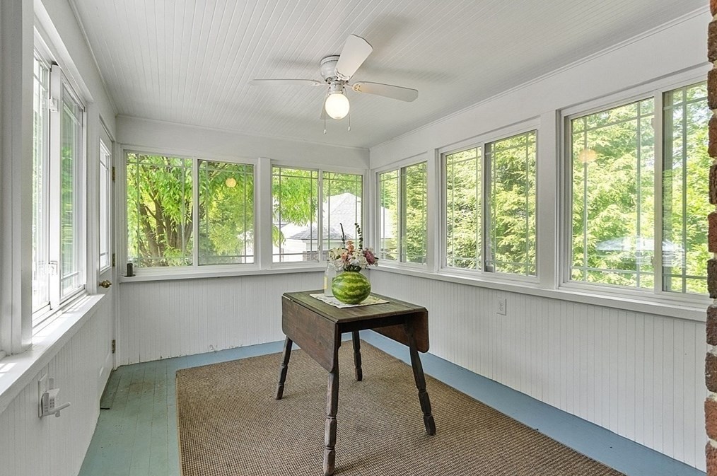 661 Grove St, Worcester MA 01605-2600 exterior