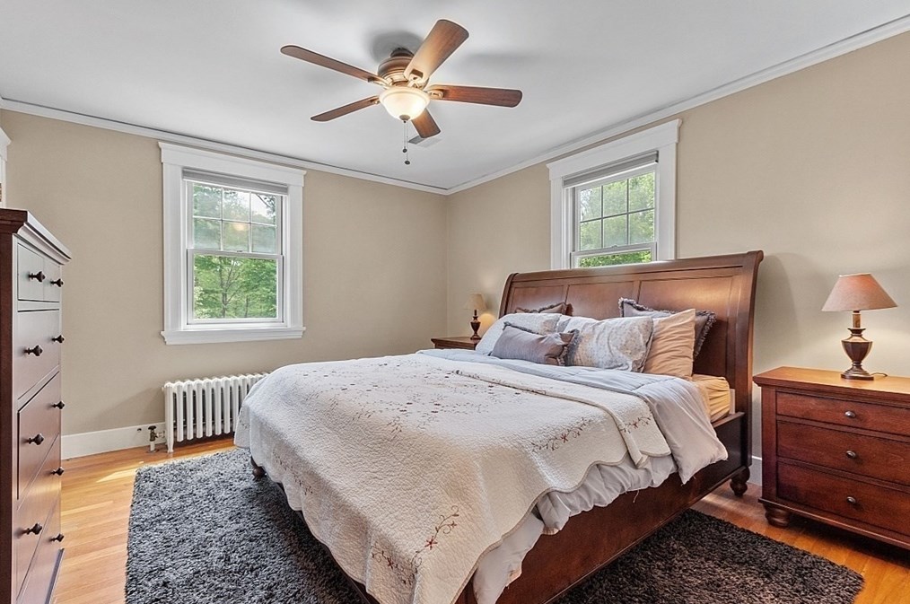 661 Grove St, Worcester MA 01605-2600 exterior