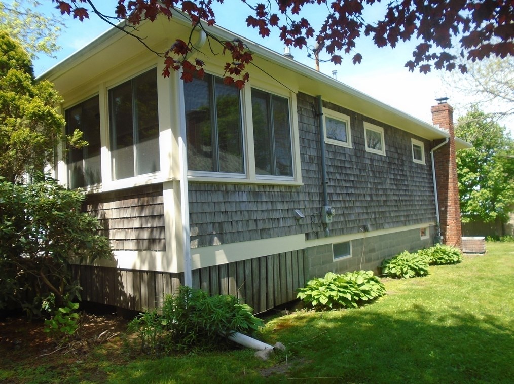 55 Brockton Ave, Scituate, MA 02066