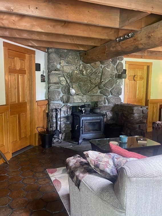 11 Samuel Dr, Royalston MA 01331-9477 exterior