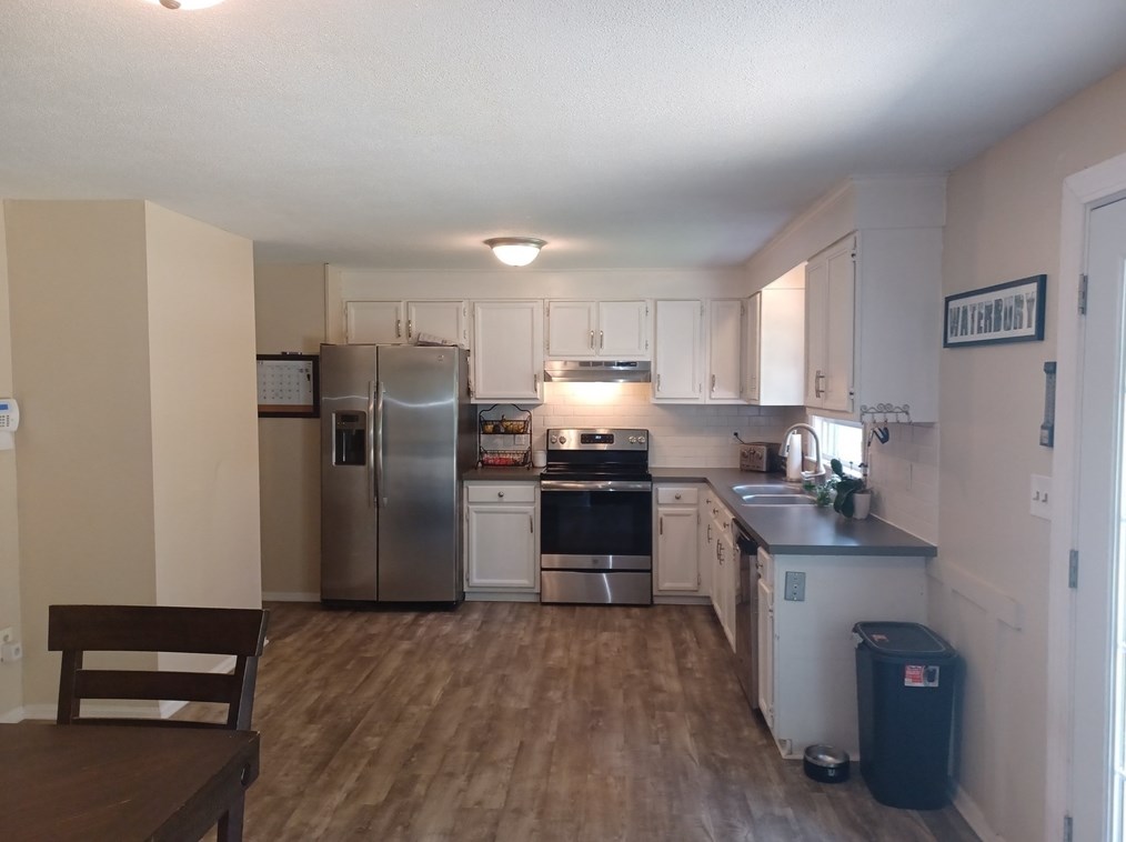 907 Western Ave, Montgomery MA 01085-2639 exterior