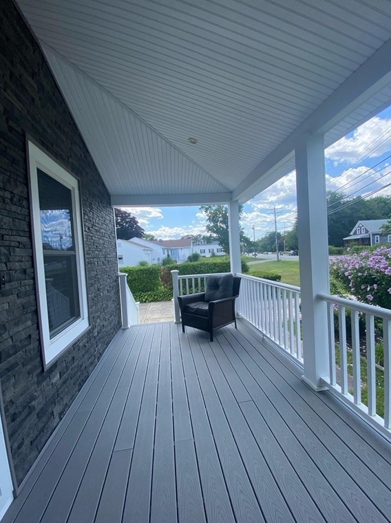 361 Huttleston Ave, Fairhaven MA 02719-3115 exterior