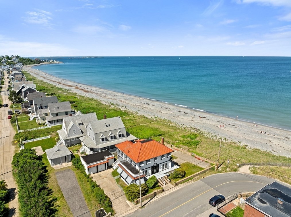 267 Bch Ave, Hull MA 02045-2701 exterior